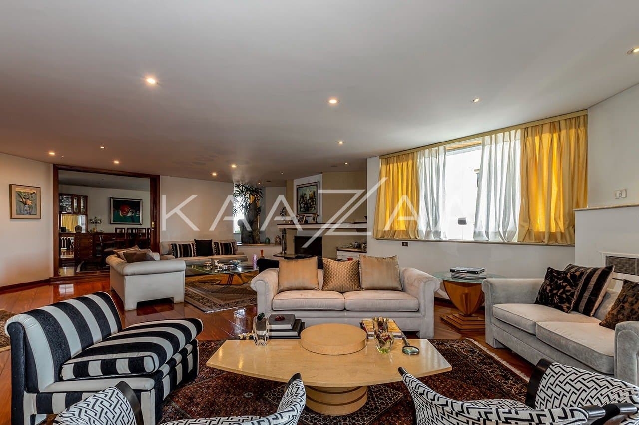 Apartamento completo no Jardins: varandas, vista verde e amplitude. - Foto 1
