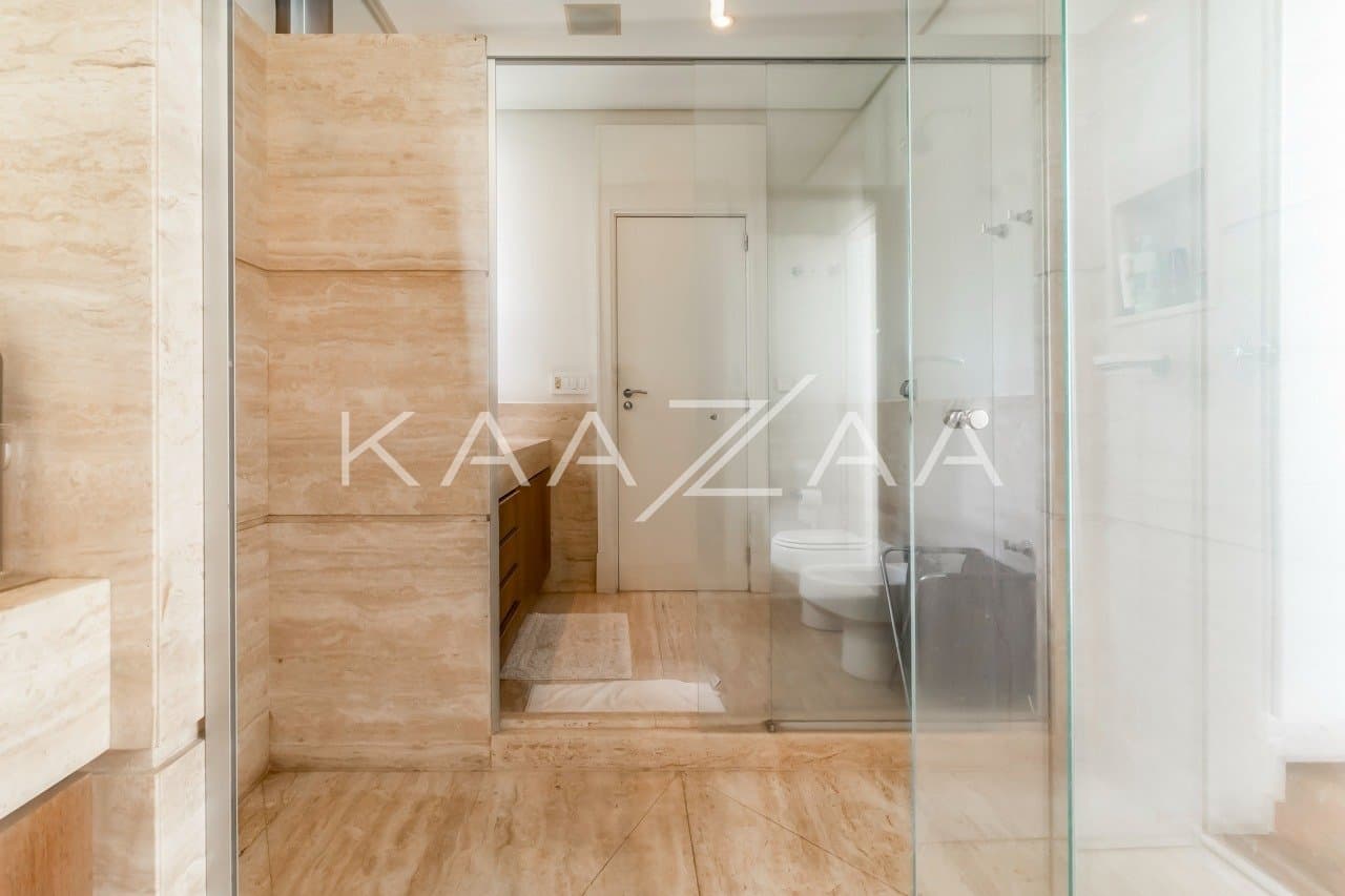Localização cobiçada e arquitetura contemporânea. Casa extraordinária no Jardim Europa. - Foto 23
