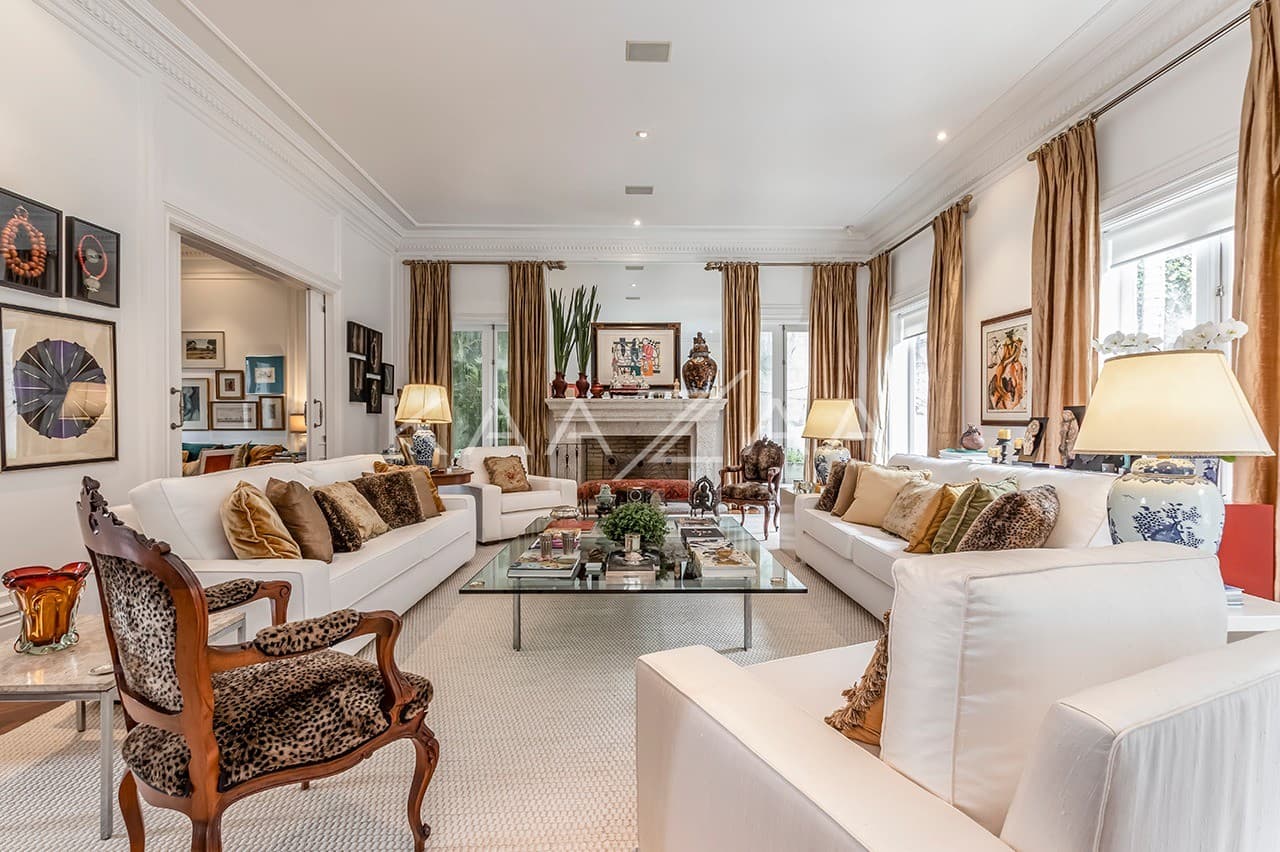 A estética clássica e impecável faz desta casa um lar exuberante. Na melhor localização da Cidade Jardim. - Foto 6