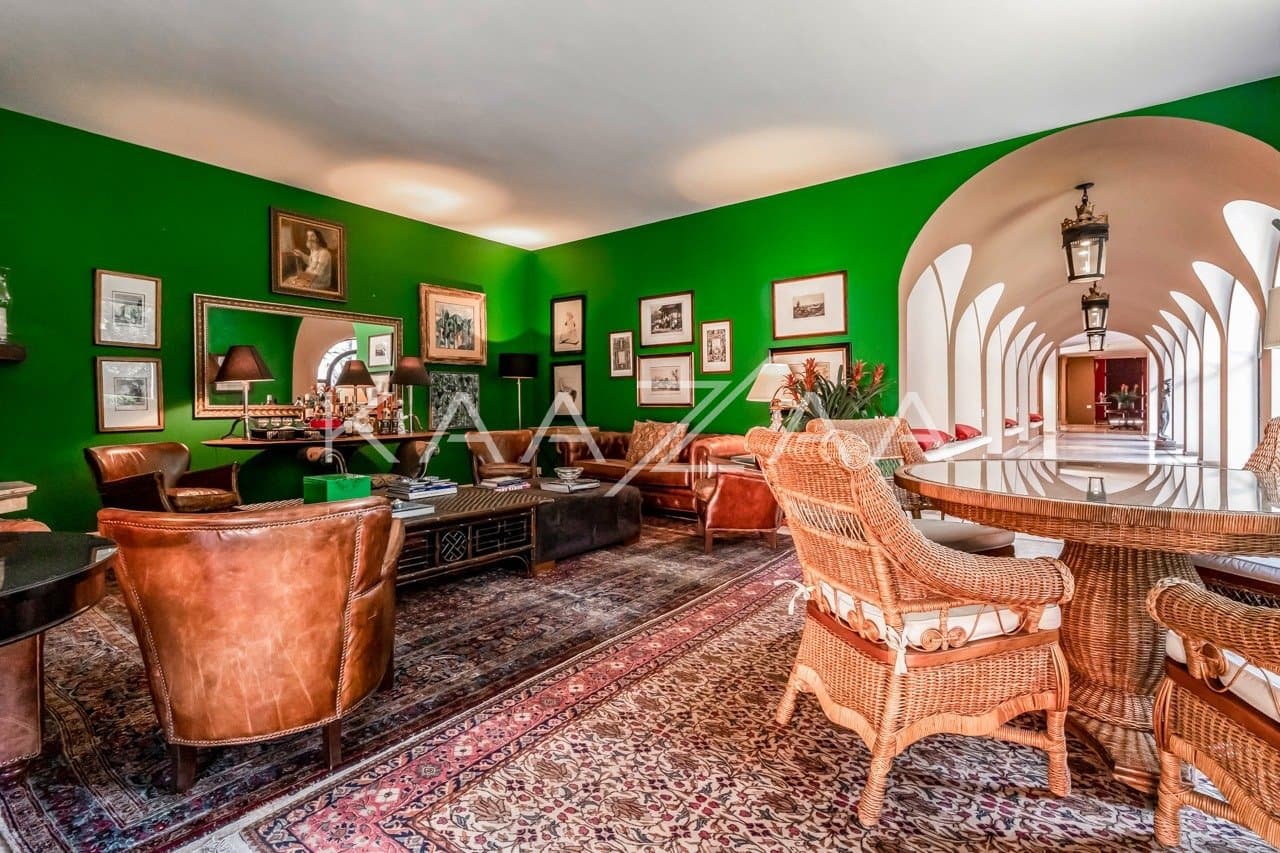 Casa deliciosa com lindo jardim e 4 suítes. Reformada, no Jardim Guedala. - Foto 26
