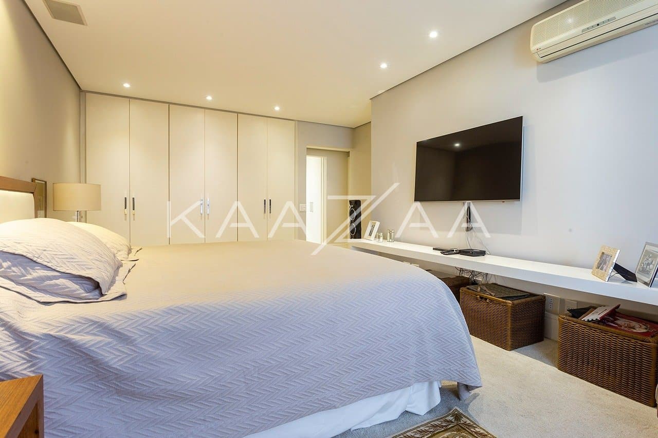 Belíssimo apartamento com pé-direito duplo em região super tranquila de Moema. - Foto 18