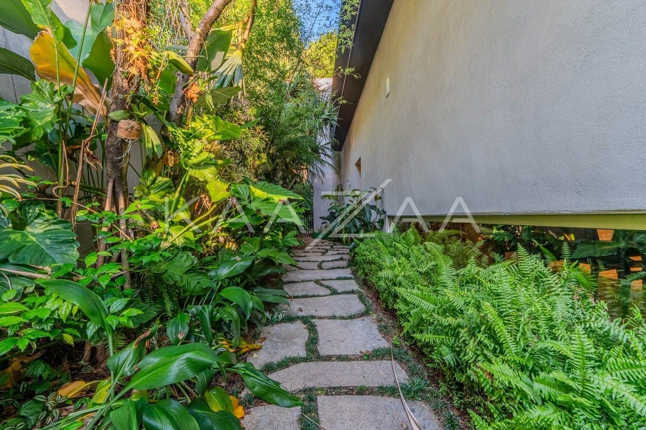 Casa para venda e locação em rua fechada no Jardim Luzitânia - Foto 1